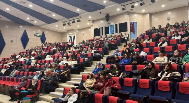  Erzurum İl Sağlık’tan doğum sonrası bakım eğitimi